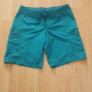 Columbia women  shorts size 12